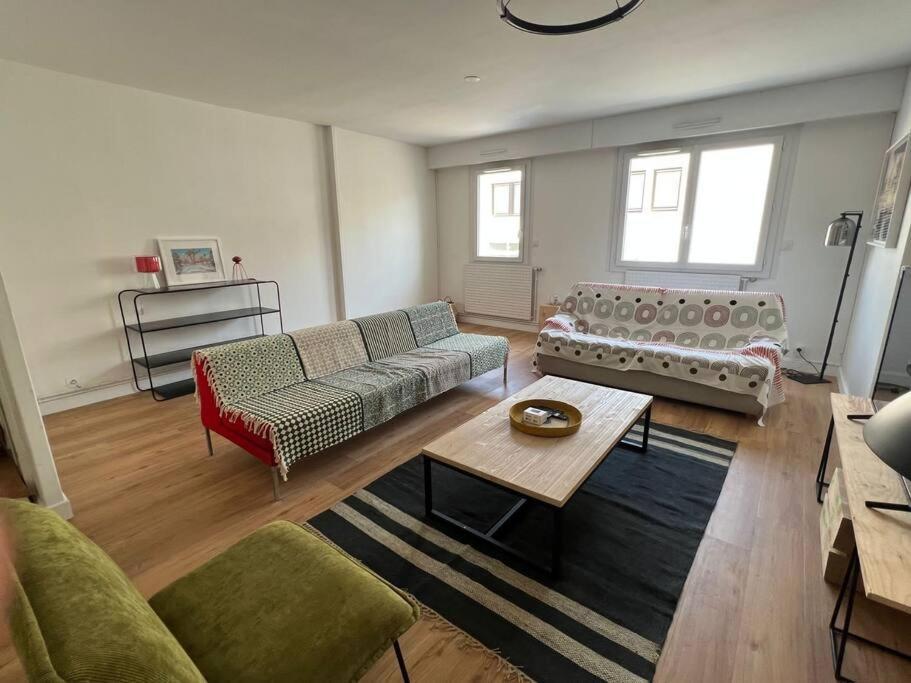 Superbe Appartement Avec Parking La Rochelle  Buitenkant foto