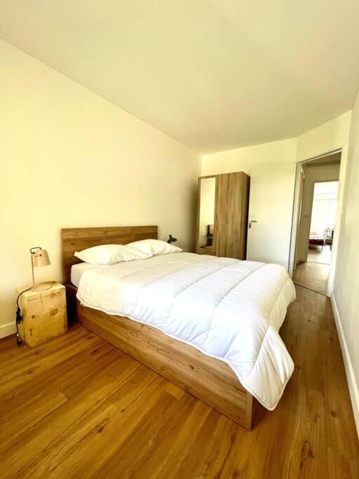 Superbe Appartement Avec Parking La Rochelle  Buitenkant foto